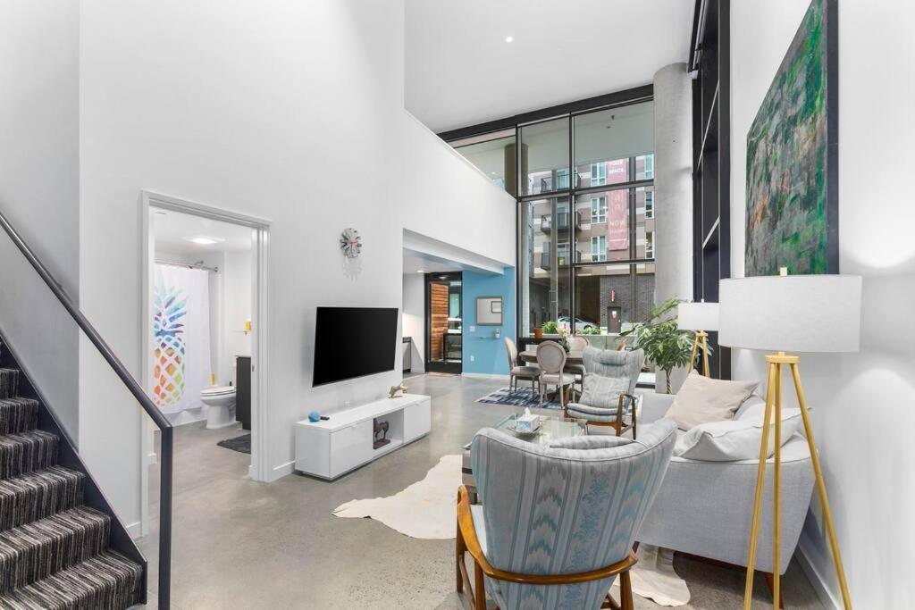 Airy And Open Corner Loft - 92 Walkscore Redmond Zewnętrze zdjęcie