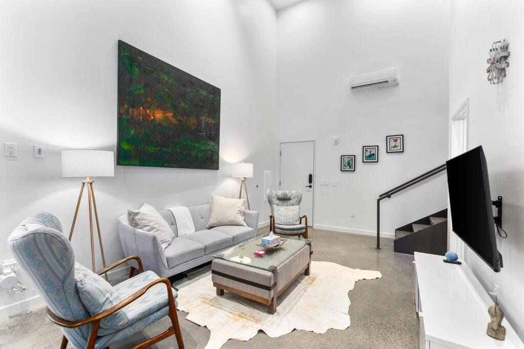 Airy And Open Corner Loft - 92 Walkscore Redmond Zewnętrze zdjęcie