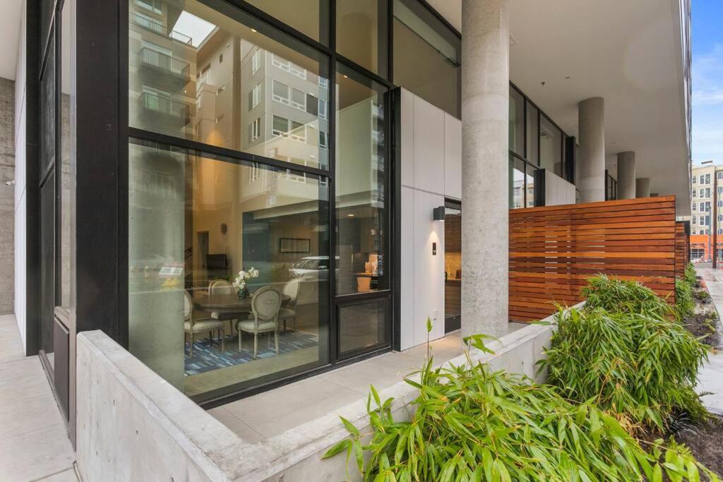 Airy And Open Corner Loft - 92 Walkscore Redmond Zewnętrze zdjęcie
